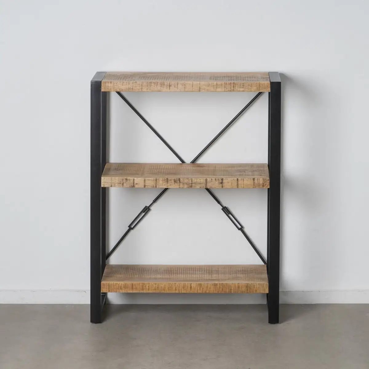 Etagere mango 90 x 45 x 120 cm naturel noir bois fer_7593. DIAYTAR SENEGAL - Votre Destination Shopping d'Exception. Parcourez nos rayons virtuels et choisissez des produits qui incarnent l'excellence et la diversité.