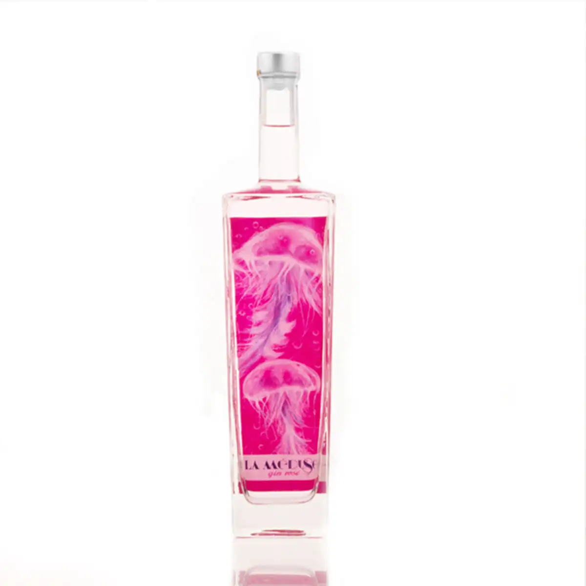 Gin la meduse rose 700 ml_4063. DIAYTAR SENEGAL - Où Choisir est une Célébration de l'Artisanat Local. Découvrez notre boutique en ligne et choisissez des produits qui incarnent la passion des artisans sénégalais.