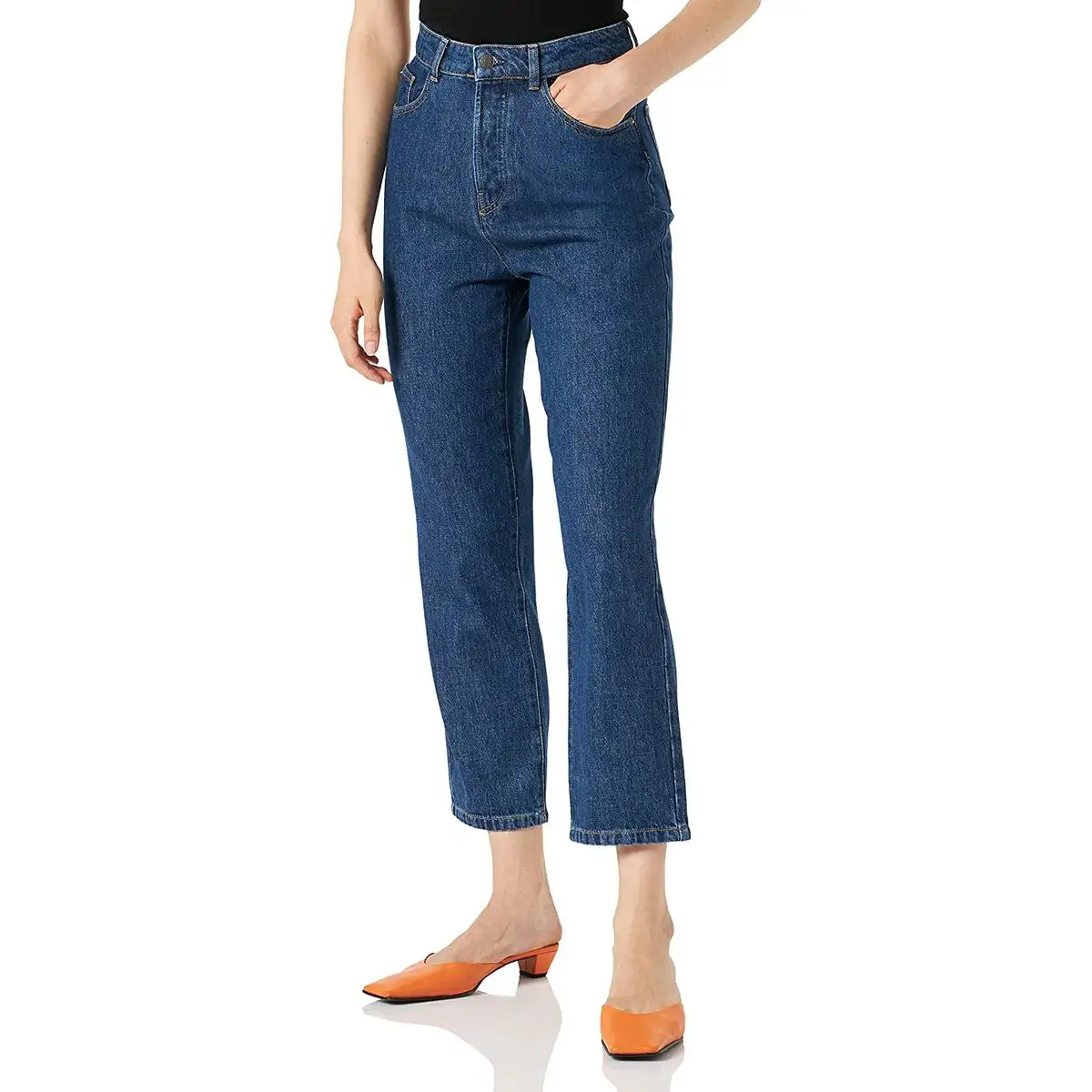 Jeans femme naf naf gsteve bleu 42 reconditionne a _8833. DIAYTAR SENEGAL - Où Choisir est un Acte de Création. Naviguez à travers notre plateforme et choisissez des produits qui complètent votre histoire personnelle.