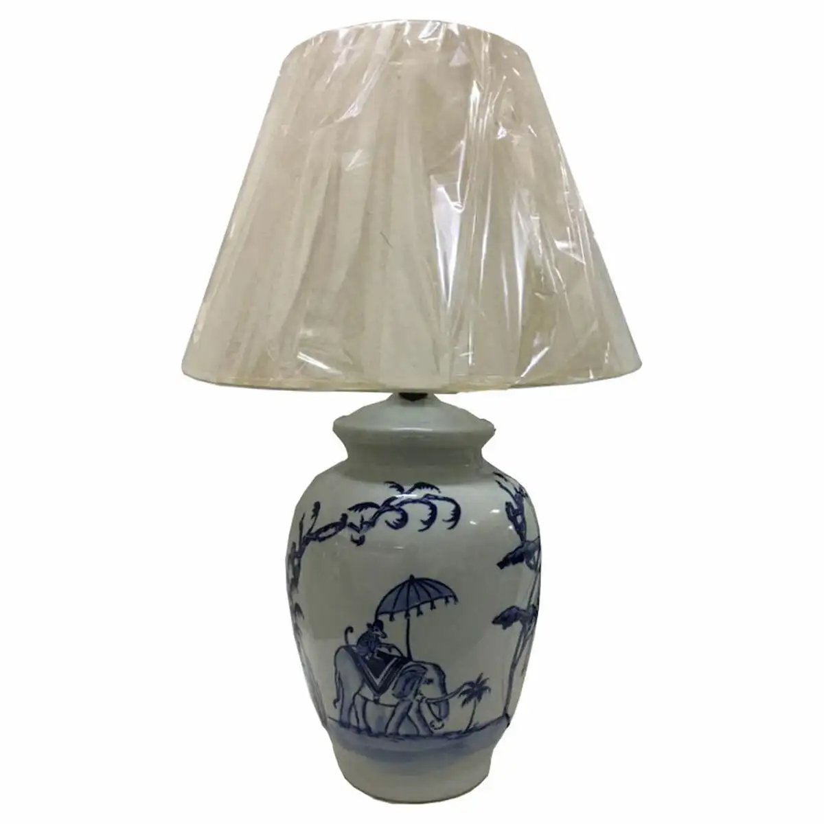 Lampe de bureau dkd home decor bleu blanc porcelaine elephant 40 x 40 x 60 cm _6139. Bienvenue sur DIAYTAR SENEGAL - Où Chaque Produit a son Histoire. Découvrez notre sélection unique et choisissez des articles qui racontent la richesse culturelle et artistique du Sénégal.