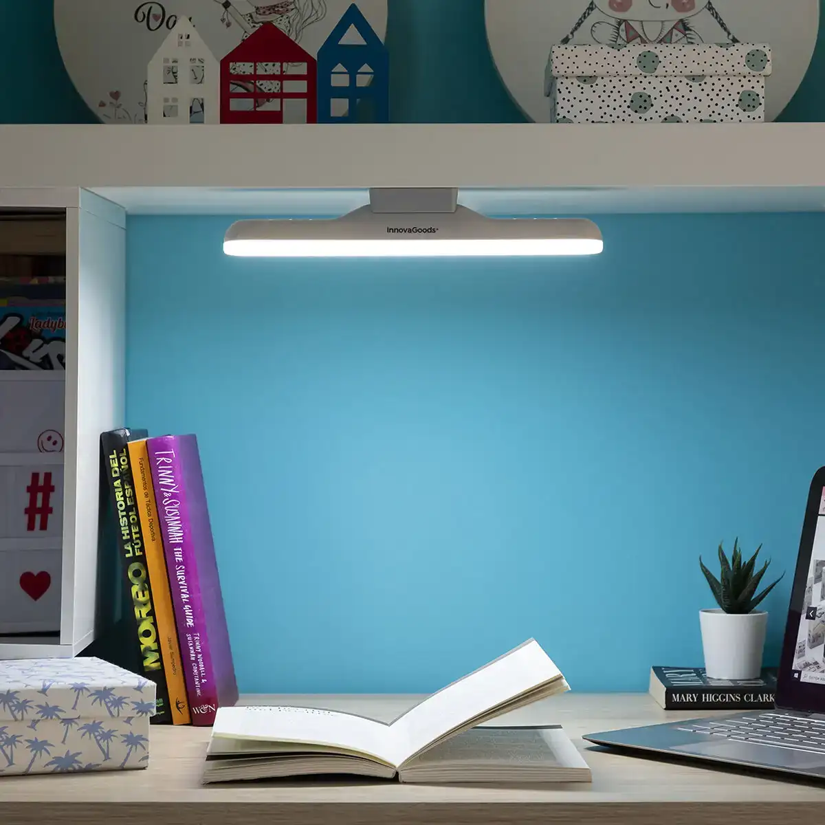 Lampe led magnetique rechargeable 2 en 1 lamal innovagoods_3761. DIAYTAR SENEGAL - Votre Portail Vers l'Élégance Accessible. Parcourez notre boutique en ligne pour découvrir des produits qui incarnent le luxe à des prix abordables.