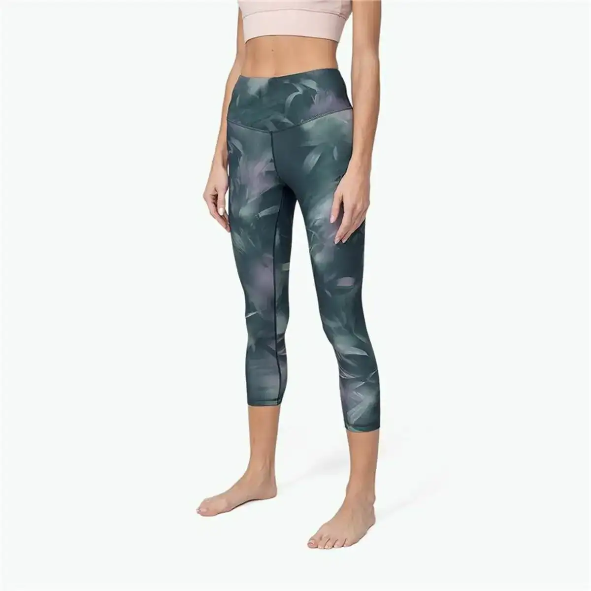 Leggings de sport 4f funtional _8957. DIAYTAR SENEGAL - L'Art de Vivre le Shopping Authentique. Découvrez notre boutique en ligne et trouvez des produits qui incarnent la passion et le savoir-faire du Sénégal.