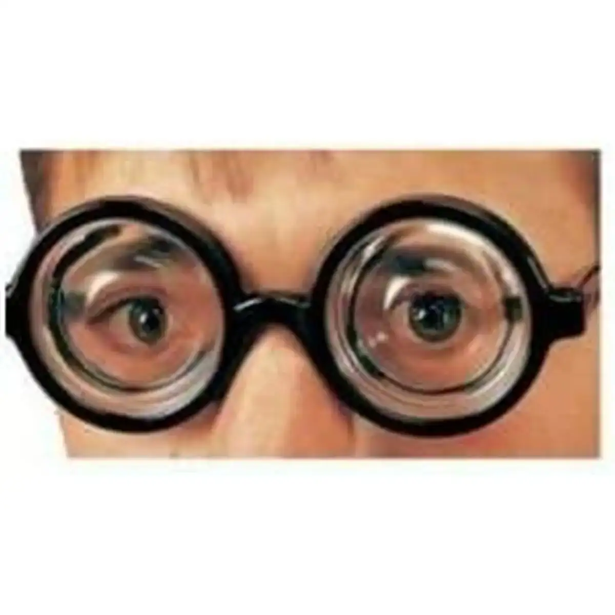 Lunettes cesar reconditionne a _8201. DIAYTAR SENEGAL - Où Choisir est une Célébration. Découvrez notre sélection de produits qui représentent la diversité et la joie du Sénégal, à chaque étape de votre vie.