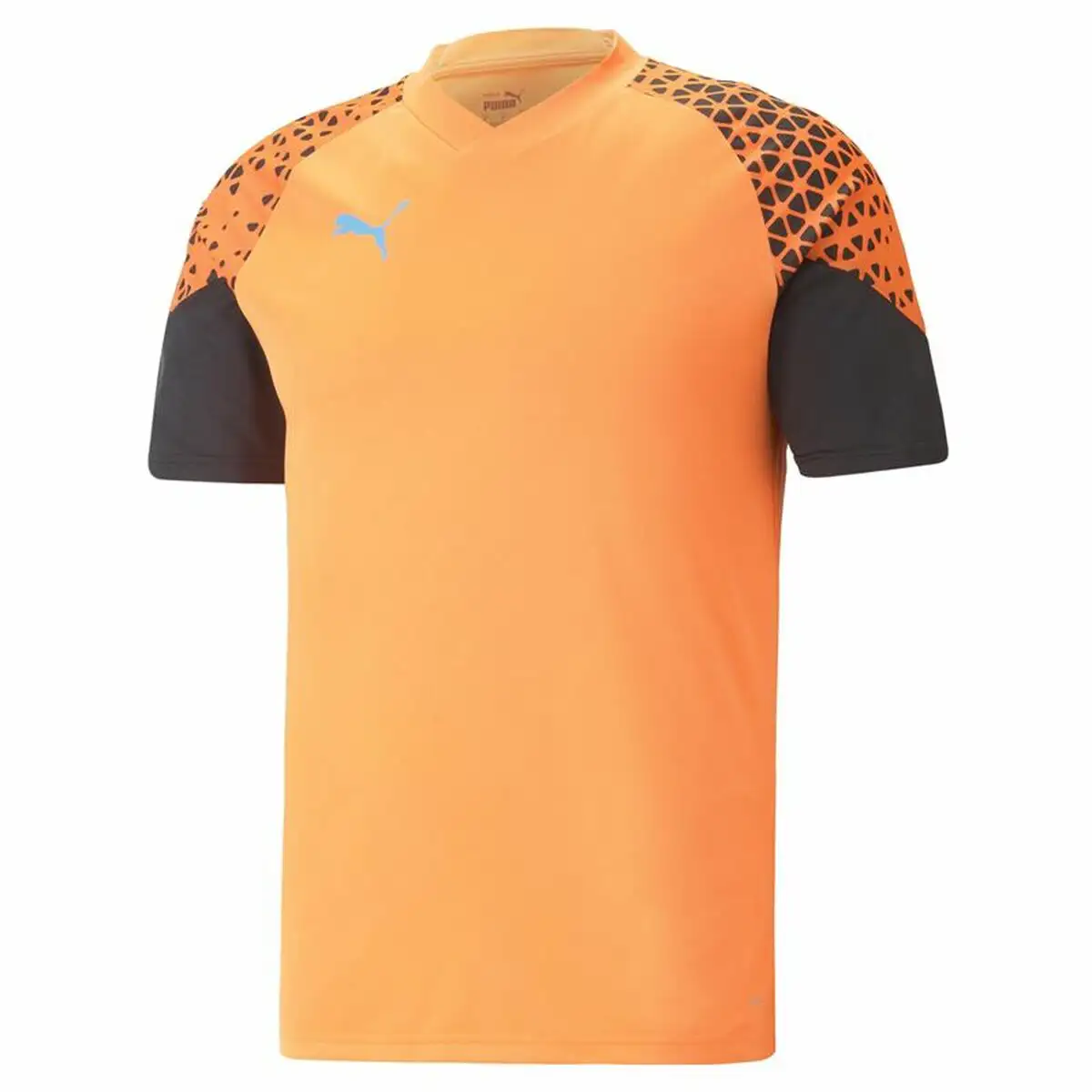 Maillot de football a manches courtes pour homme puma individual cup training_8222. Bienvenue sur DIAYTAR SENEGAL - Où Chaque Produit a son Histoire. Découvrez notre sélection unique et choisissez des articles qui racontent la richesse culturelle et artistique du Sénégal.