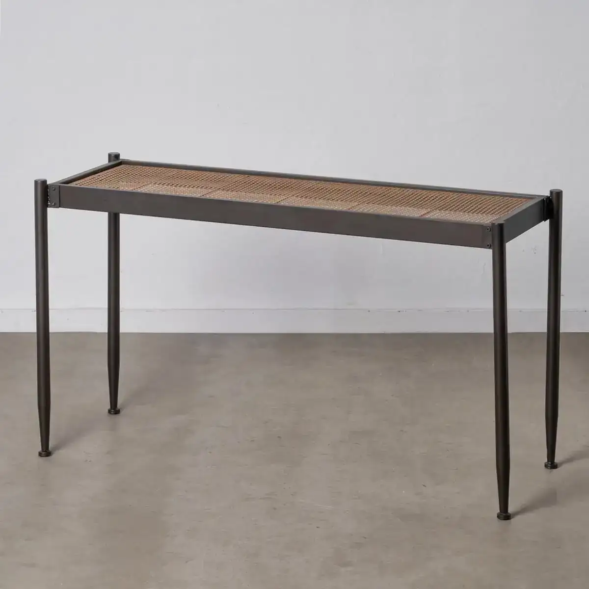 Meuble d entree malena 126 x 45 x 71 cm verre naturel noir metal_7881. DIAYTAR SENEGAL - Votre Destination Shopping Éthique. Parcourez notre gamme et choisissez des articles qui respectent l'environnement et les communautés locales.