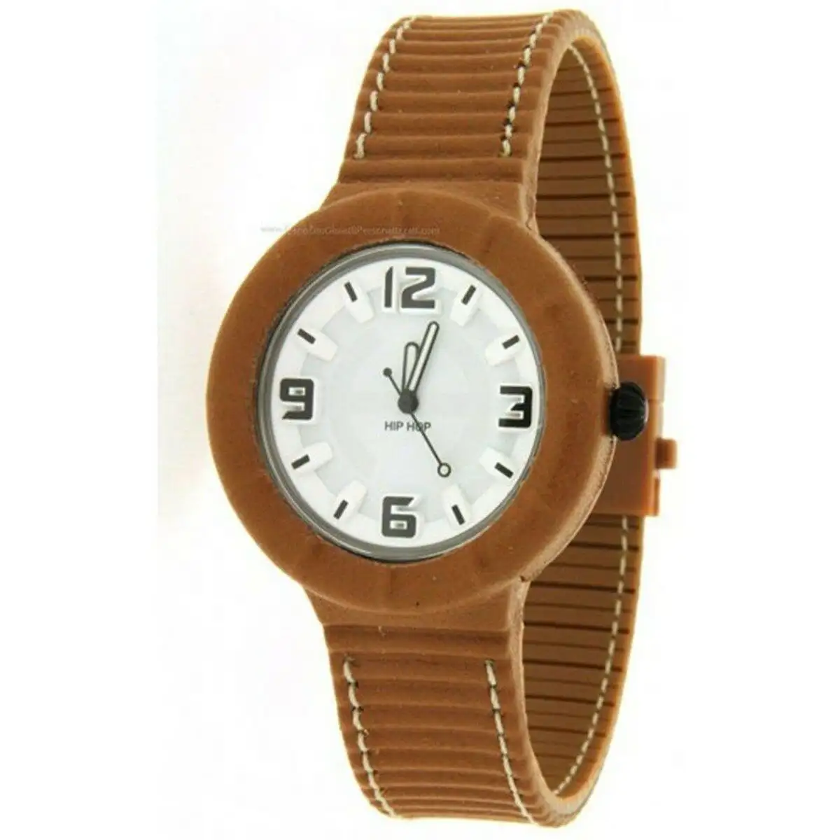 Montre unisexe hip hop leather_4480. DIAYTAR SENEGAL - Votre Destination pour un Shopping Éclairé. Parcourez notre boutique en ligne pour découvrir des produits de qualité qui embelliront votre quotidien.