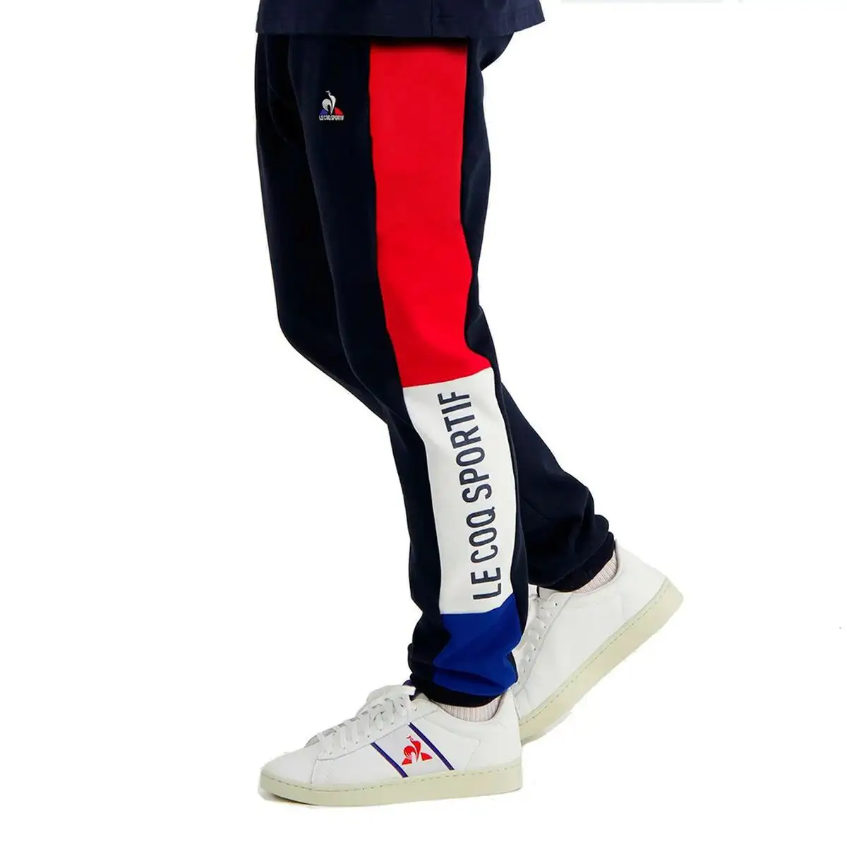 Pantalon de survetement pour adultes le coq sportif tri pant slim 2310016 homme blue marine_1495. DIAYTAR SENEGAL - Un Monde de Possibilités à Portée de Clic. Parcourez notre site web pour découvrir des sélections infinies, de l'épicerie aux bijoux, et vivez une expérience d'achat sans pareil.