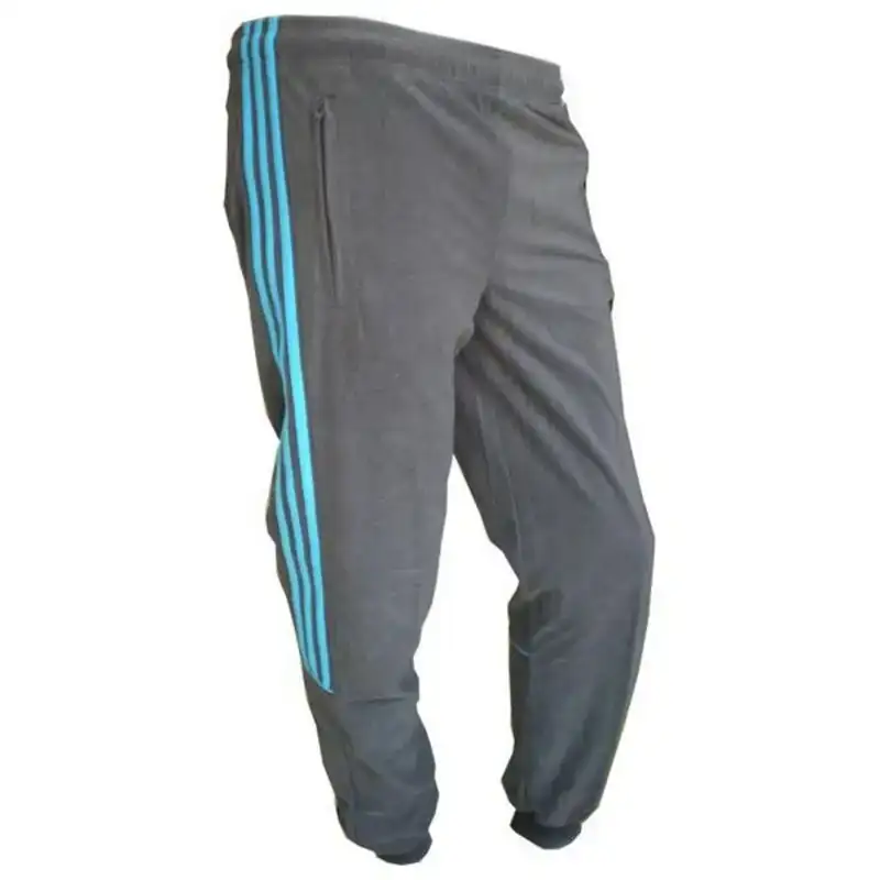 Pantalons de survetement pour enfants adidas yb chal kn pa c_7199. DIAYTAR SENEGAL - Votre Passage vers l'Éclat et la Beauté. Explorez notre boutique en ligne et trouvez des produits qui subliment votre apparence et votre espace.