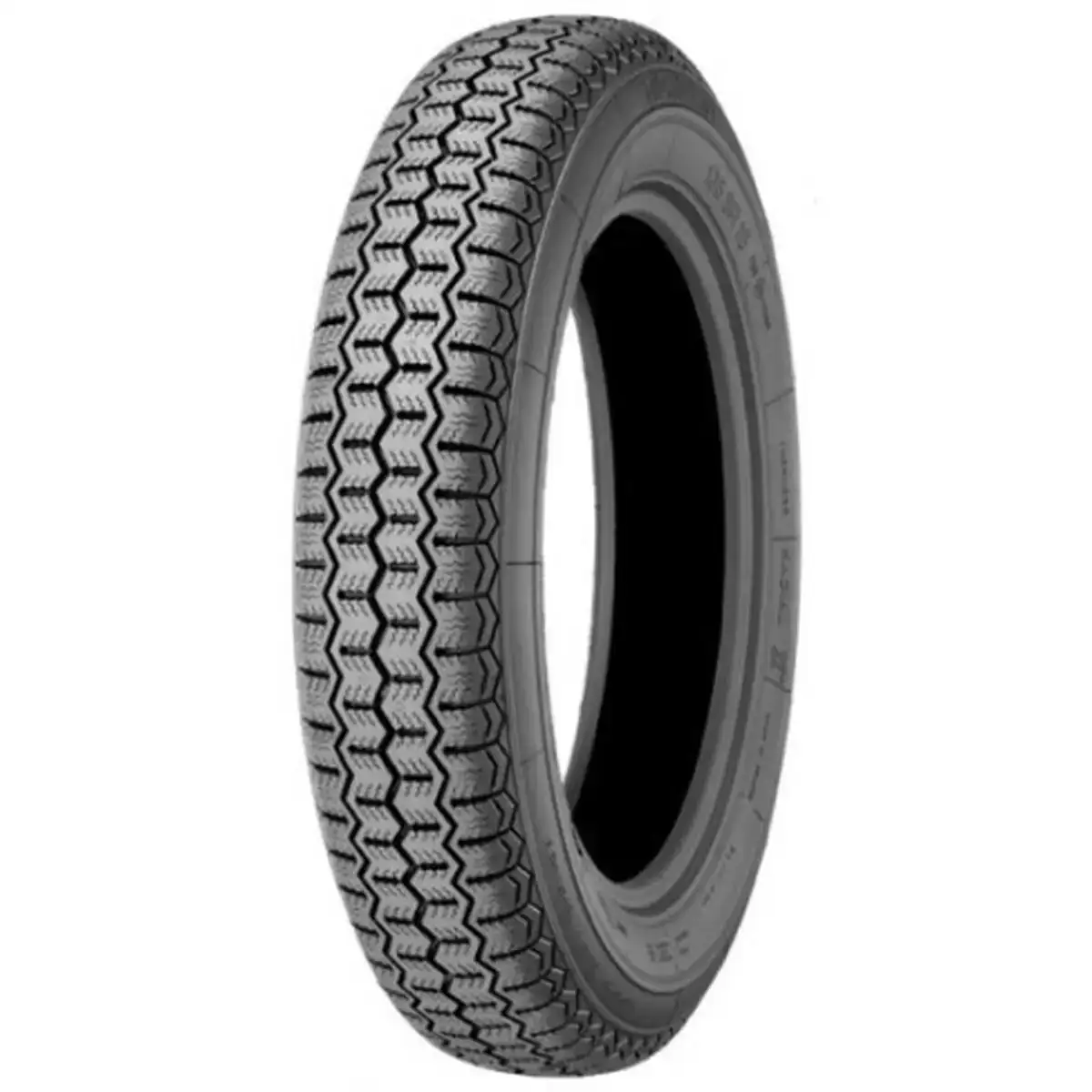 Pneus de voiture michelin zx 135sr15_9614. DIAYTAR SENEGAL - Où la Tradition Renouvelée Rencontre l'Innovation. Explorez notre gamme de produits qui fusionnent l'héritage culturel avec les besoins contemporains.