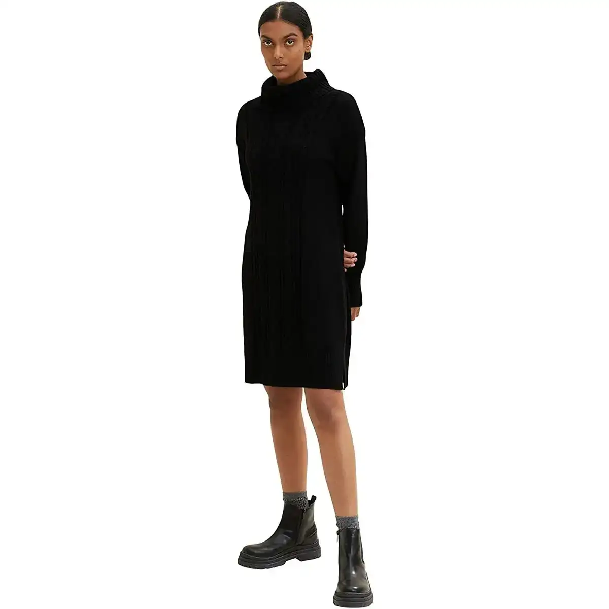 Robe tom tailor noir 42 pull reconditionne b _7503. Entrez dans l'Univers de DIAYTAR SENEGAL - Où l'Innovation Rencontre la Tradition. Explorez notre sélection de produits modernes et traditionnels qui incarnent l'esprit dynamique du Sénégal.