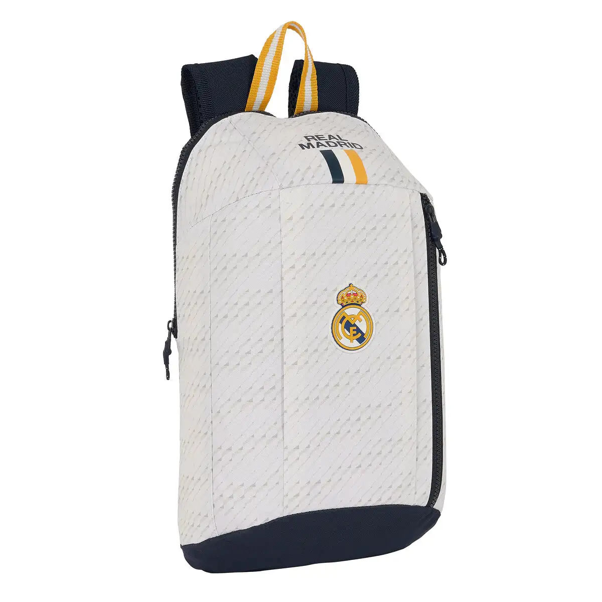 Sac a dos de randonnee real madrid c f blanc 22 x 39 x 10 cm_3166. Bienvenue chez DIAYTAR SENEGAL - Votre Porte d'Accès à la Diversité. Découvrez notre boutique en ligne et choisissez parmi une pléthore d'articles qui célèbrent la richesse culturelle du Sénégal et au-delà.