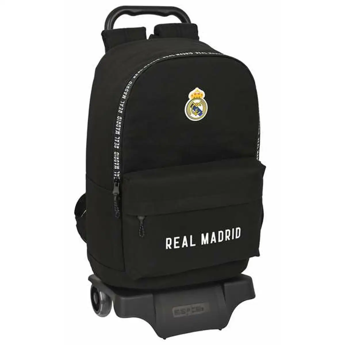 Sac a dos enfant real madrid c f 31 x 47 x 15 cm_1568. Plongez dans l'Expérience DIAYTAR SENEGAL - Où Chaque Produit a une Histoire. Explorez notre boutique en ligne pour trouver des articles qui incarnent la passion et la créativité du Sénégal.