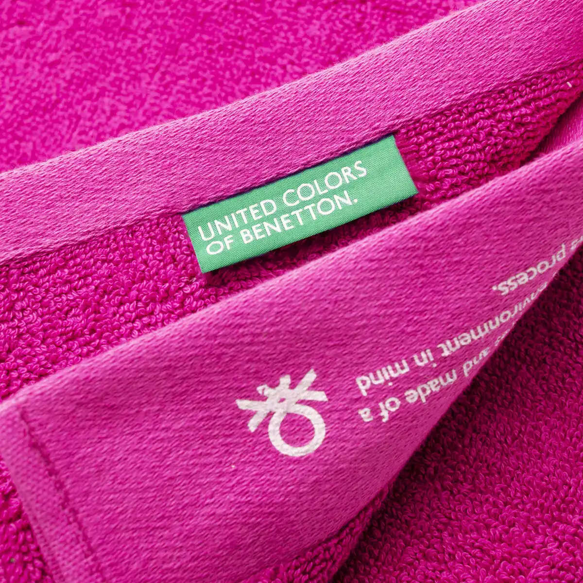 Serviette de toilette benetton organic be fuchsia 50 x 90 cm rose_8294. Entrez dans l'Univers de DIAYTAR SENEGAL - Où le Shopping Devient une Découverte. Explorez nos rayons et dénichez des trésors qui illuminent votre quotidien.