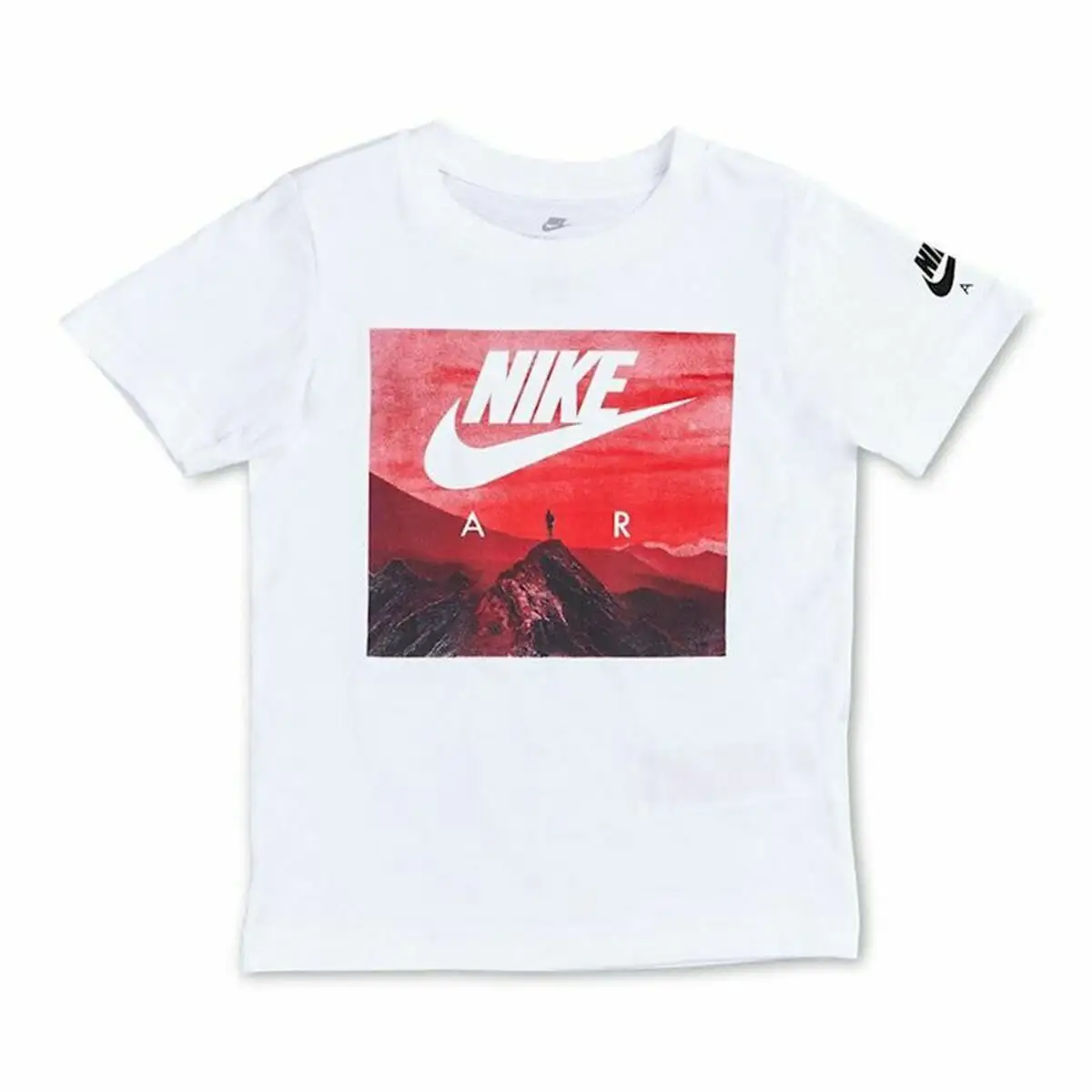 Shirt a manches courtes enfant nike air view blanc_6904. DIAYTAR SENEGAL - Où la Tradition Renouvelée Rencontre l'Innovation. Explorez notre gamme de produits qui fusionnent l'héritage culturel avec les besoins contemporains.