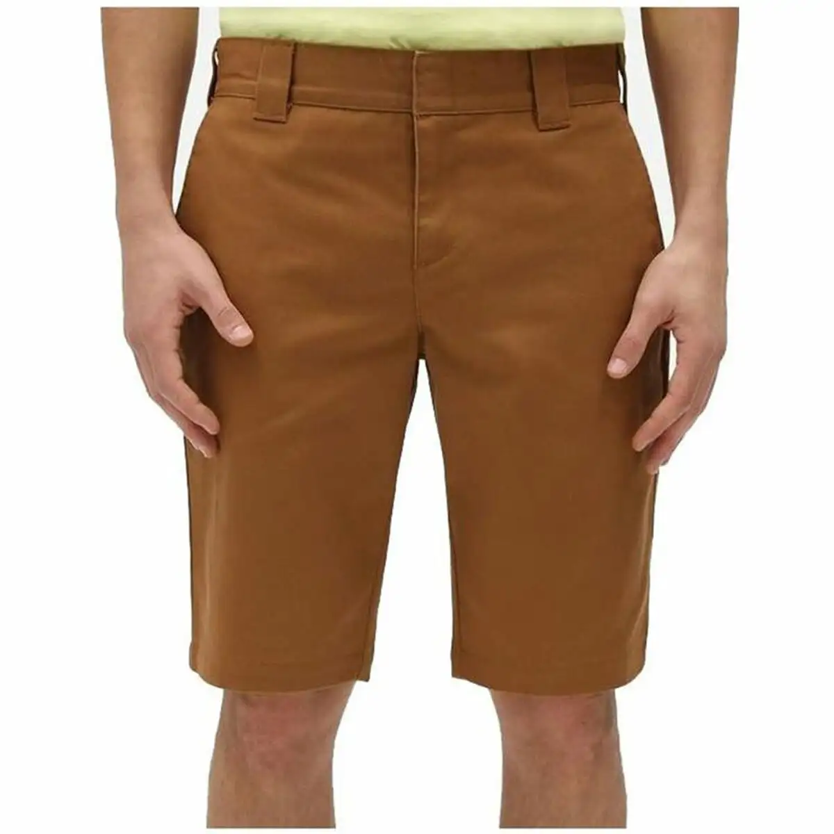 Short de sport dickies slim fit rec marron clair_1929. DIAYTAR SENEGAL - Votre Passage vers l'Élégance Accessible. Parcourez notre boutique en ligne pour trouver des produits qui vous permettent d'allier style et économies.