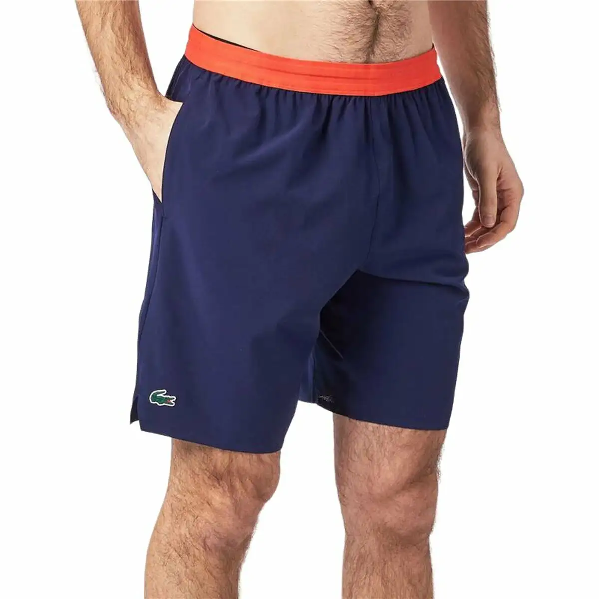 Short de sport lacoste sport x novak djokovic regular fit bleu homme_9644. DIAYTAR SENEGAL - Où Choisir est un Acte de Création. Naviguez à travers notre plateforme et choisissez des produits qui complètent votre histoire personnelle.