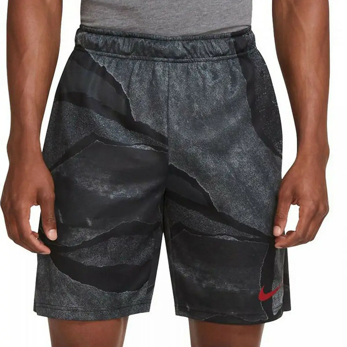 Short de sport nike dri fit homme gris fonce_4308. DIAYTAR SENEGAL - Là où Chaque Achat a du Sens. Explorez notre gamme et choisissez des produits qui racontent une histoire, votre histoire.