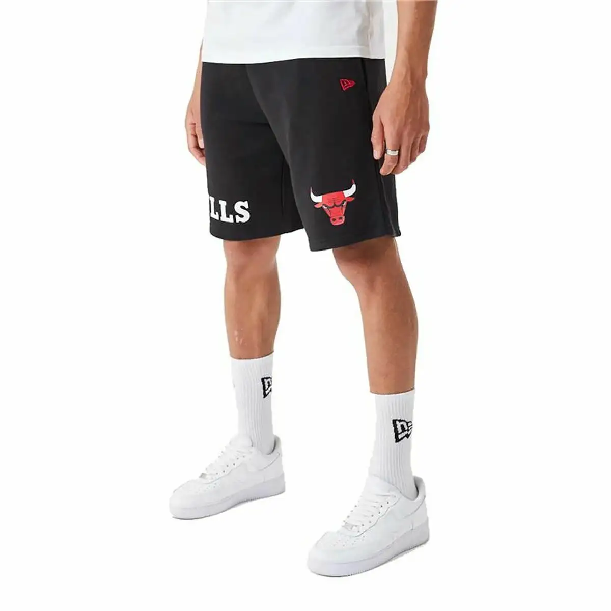 Short de sport pour homme new era nba chicago bulls noir homme_5184. DIAYTAR SENEGAL - Votre Source de Découvertes Shopping. Naviguez à travers nos catégories et découvrez des articles qui vous surprendront et vous séduiront.