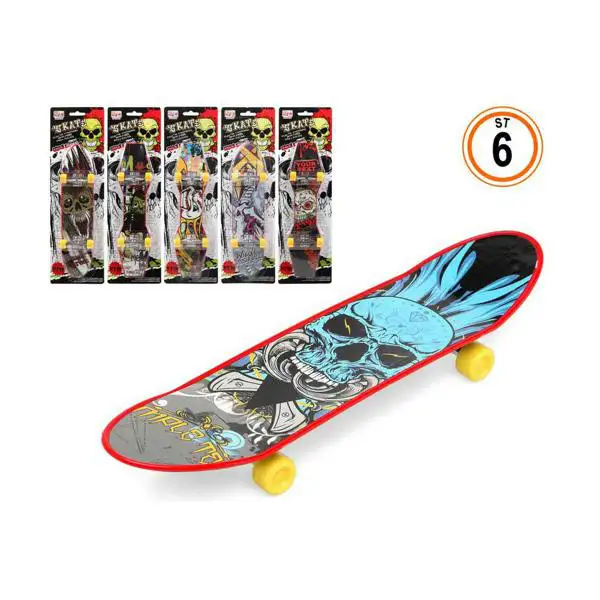 Skateboard miniature_2755. Bienvenue chez DIAYTAR SENEGAL - Où Choisir est une Invitation au Voyage. Explorez notre boutique en ligne et découvrez des produits qui vous transportent dans l'univers du Sénégal.