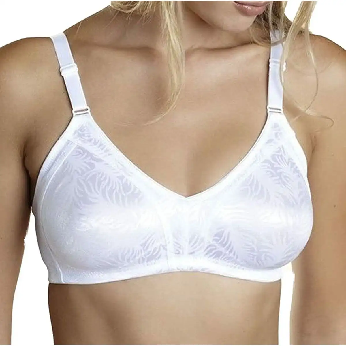 Soutien gorge d1086a f blanc 85 reconditionne a _1168. DIAYTAR SENEGAL - Votre Portail Vers l'Exclusivité. Explorez notre boutique en ligne pour découvrir des produits uniques et raffinés, conçus pour ceux qui recherchent l'excellence.