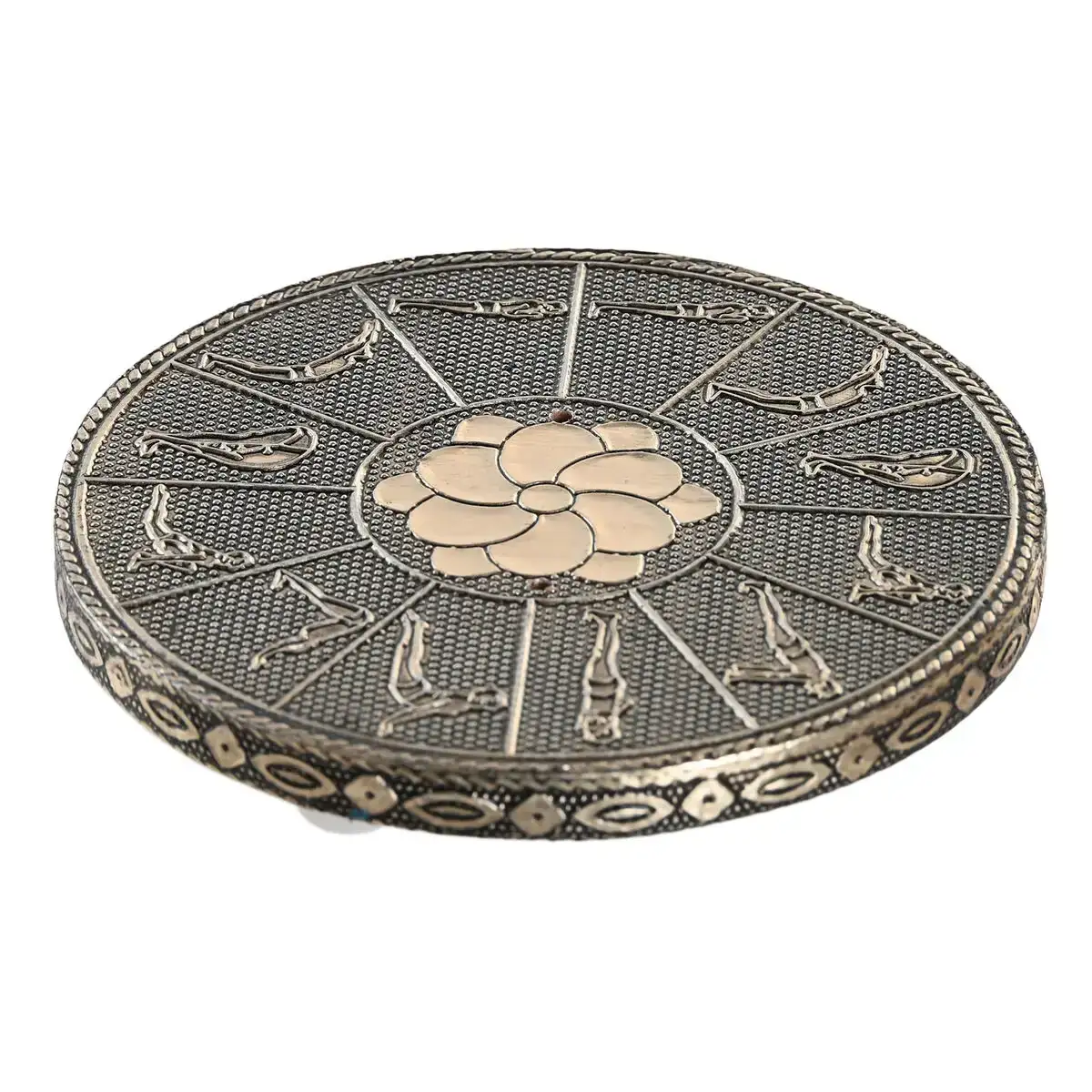 Support dkd home decor encens bois aluminium 10 x 10 x 1 cm indien_2666. DIAYTAR SENEGAL - L'Art de Choisir, l'Art de S'émerveiller. Explorez notre boutique en ligne et choisissez des articles qui éveillent votre sens de l'émerveillement.