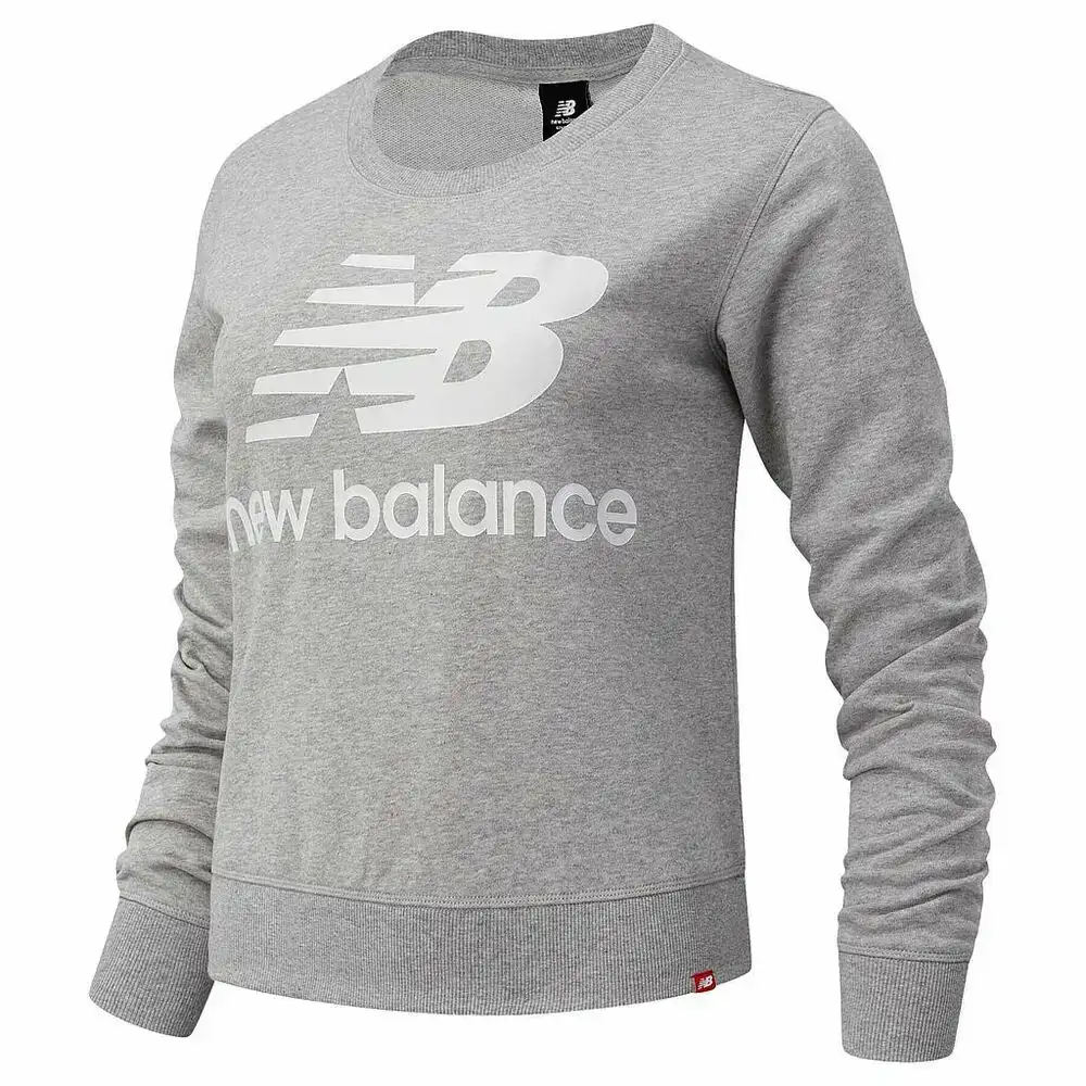 Sweat sans capuche femme new balance wt91585 gris_3574. Bienvenue chez DIAYTAR SENEGAL - Où Chaque Objet a sa Propre Histoire. Découvrez notre sélection soigneusement choisie et choisissez des produits qui racontent le patrimoine sénégalais.