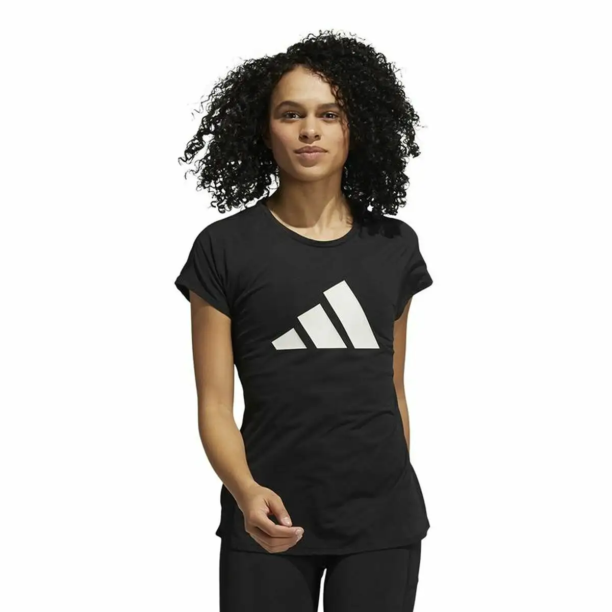 T shirt a manches courtes femme adidas training 3 bandas noir_9496. DIAYTAR SENEGAL - Où la Mode et le Confort se Rencontrent. Plongez dans notre univers de produits et trouvez des articles qui vous habillent avec style et aisance.