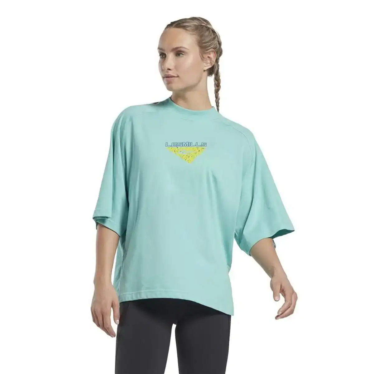 T shirt a manches courtes femme reebok les mills r _4370. DIAYTAR SENEGAL - Votre Source d'Inspiration Shopping. Parcourez nos rayons et trouvez des articles qui vous inspirent, que ce soit pour votre style, votre maison ou votre vie quotidienne.