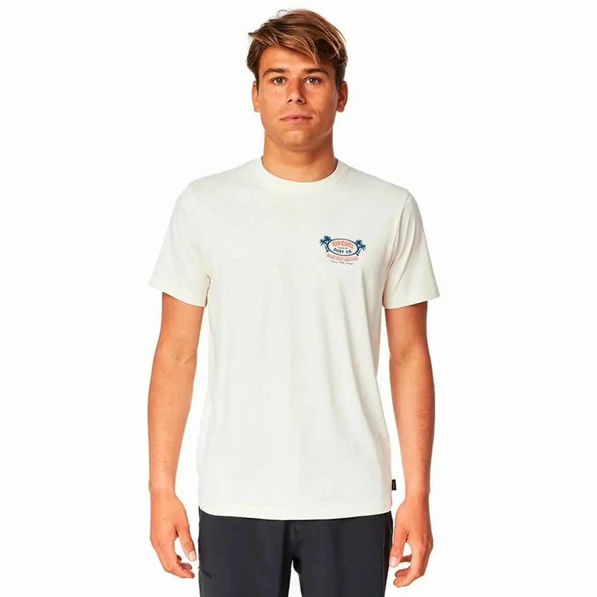 T shirt a manches courtes homme rip curl fb tee blanc_8285. Bienvenue sur DIAYTAR SENEGAL - Où Choisir est un Voyage Sensoriel. Plongez dans notre catalogue et trouvez des produits qui éveillent vos sens et embellissent votre quotidien.