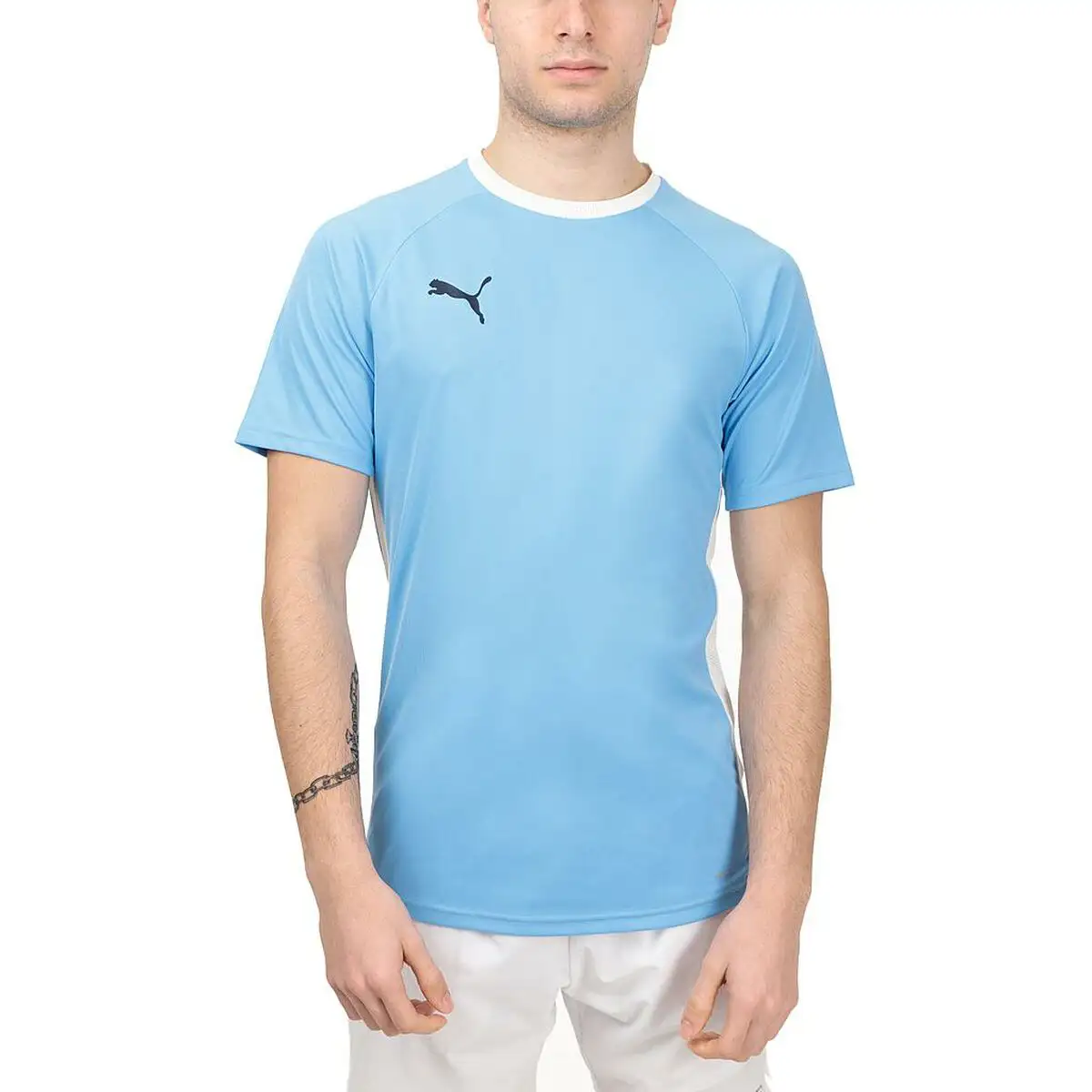 T shirt a manches courtes homme teamliga puma 931832 02 padel bleu_1247. Entrez dans l'Univers de DIAYTAR SENEGAL - Où Chaque Produit a son Histoire. Explorez notre catalogue et découvrez des trésors qui racontent la riche culture du Sénégal.