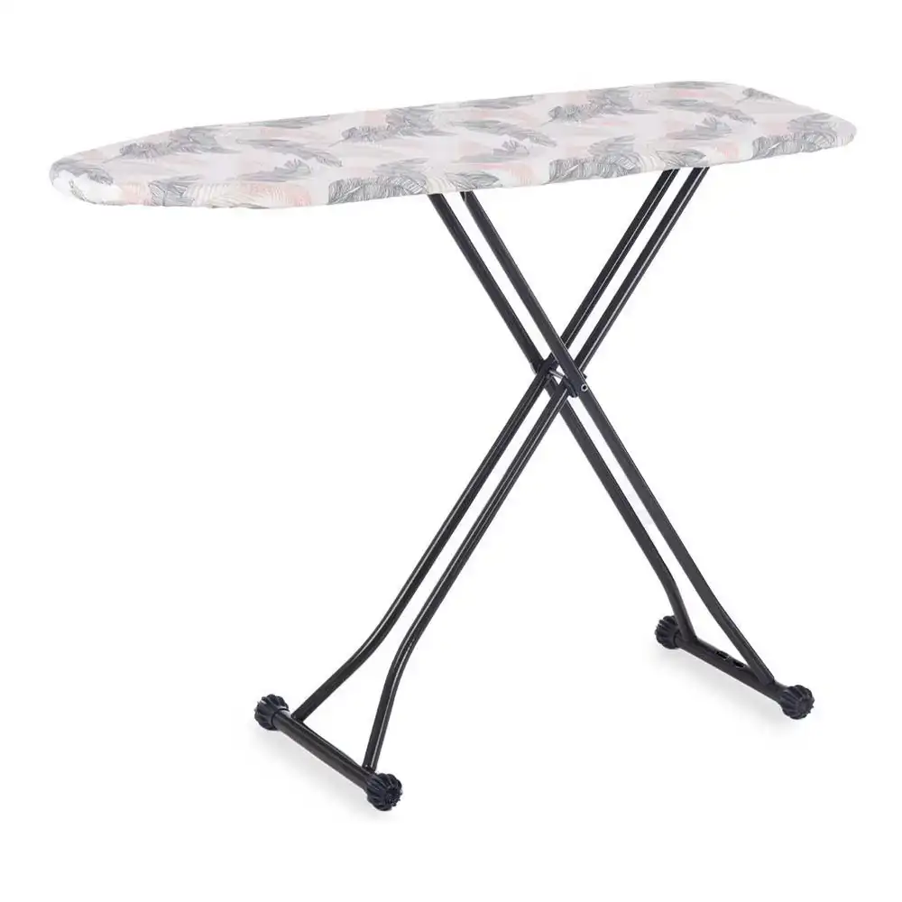 Table a repasser feuille d une plante metal 110 x 33 x 92 cm _1550. Bienvenue dans l'univers captivant de DIAYTAR SENEGAL - Votre Plateforme de Shopping Tout-en-Un. Parcourez notre boutique en ligne pour découvrir des produits uniques, allant des articles ménagers aux élégants accessoires de mode.
