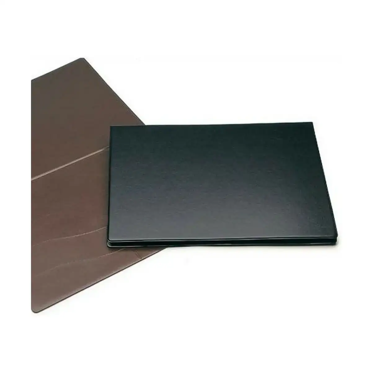 Tapis basic bureau 98 x 70 cm marron pvc_3108. DIAYTAR SENEGAL - Votre Passage vers le Chic et l'Élégance. Naviguez à travers notre boutique en ligne pour trouver des produits qui ajoutent une touche sophistiquée à votre style.