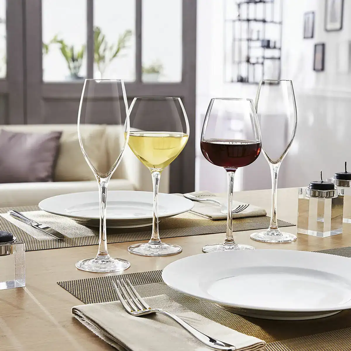 Verre de vin eclat wine emotions transparent 350 ml 6 unites pack 6x _8868. DIAYTAR SENEGAL - L'Art de Vivre le Shopping Inspiré. Parcourez notre catalogue et choisissez des produits qui reflètent votre passion pour la beauté et l'authenticité.