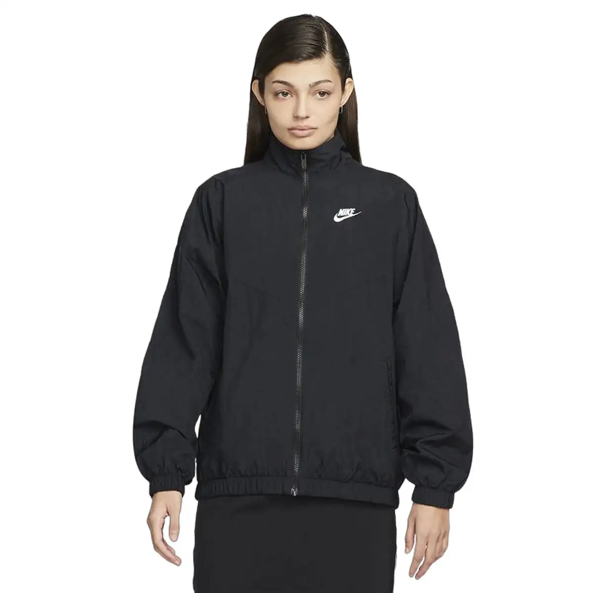 Veste coupe vent nike sportswear essential windrunner femme noir_7146. DIAYTAR SENEGAL - Là où Chaque Produit Est une Trouvaille. Parcourez notre catalogue diversifié et découvrez des articles qui enrichiront votre quotidien, du pratique à l'insolite.