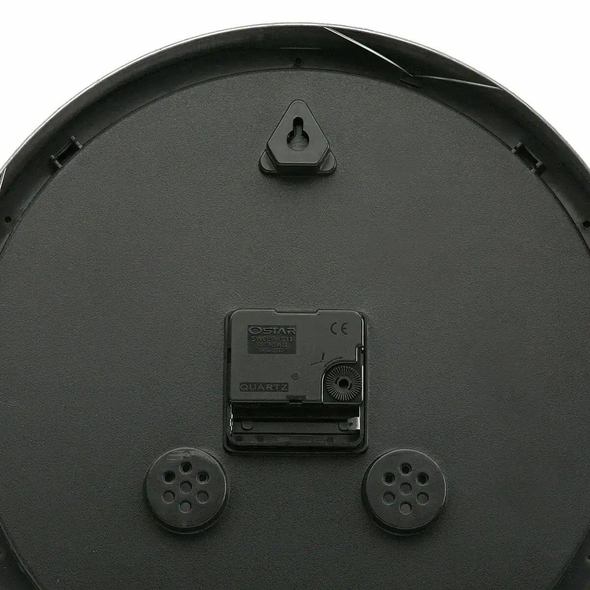 Horloge murale versa aluminium 4 3 x 30 x 30 cm_4445. DIAYTAR SENEGAL - L'Art de Vivre le Shopping Éthique. Parcourez notre gamme et choisissez des produits qui reflètent notre engagement envers des pratiques durables.