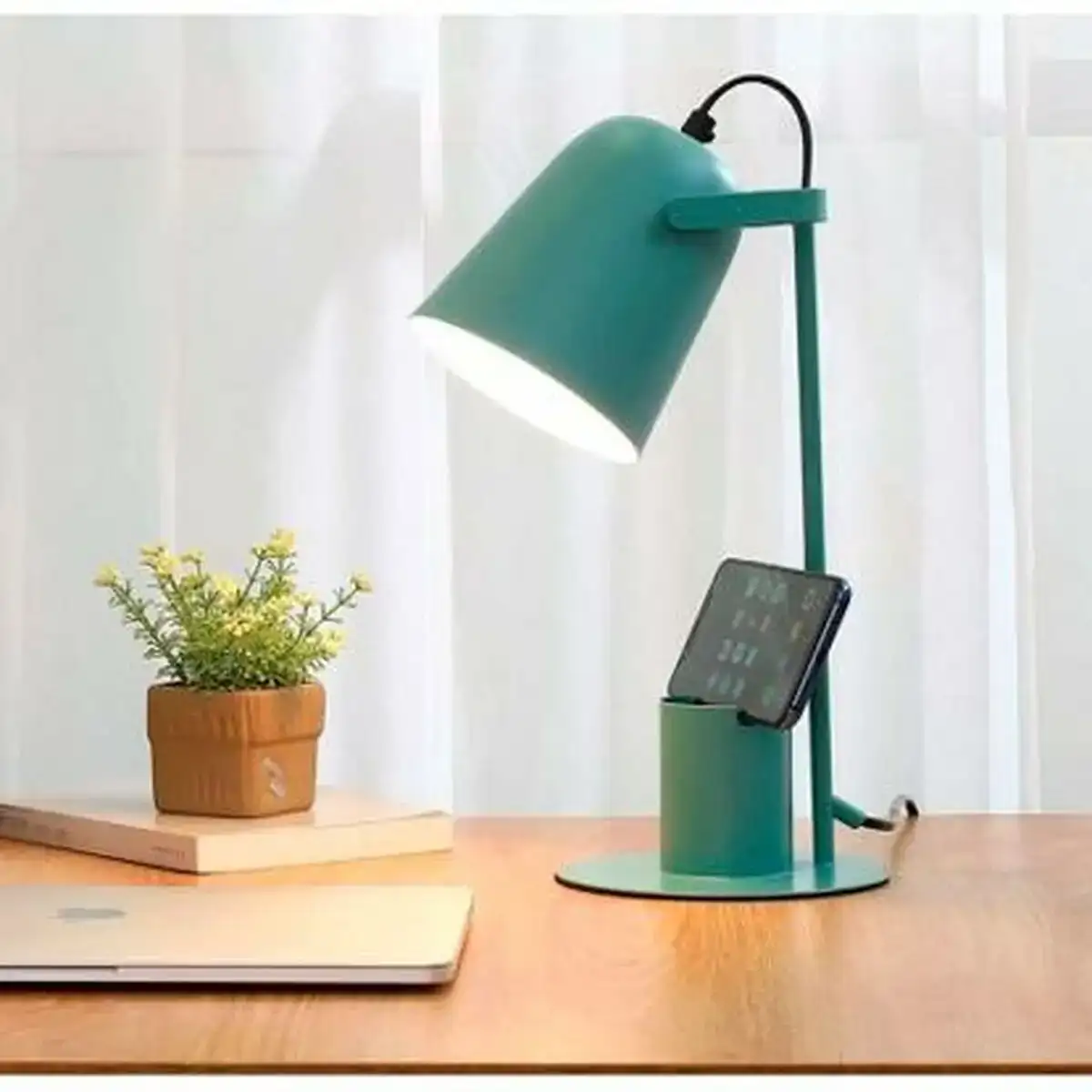 Lampe de bureau itotal colorful vert 35 cm me tal turquoise 35 cm_5423. Entrez dans le Monde de DIAYTAR SENEGAL - Où Chaque Article Raconte une Histoire Unique. Explorez notre boutique en ligne pour dénicher des trésors qui incarnent l'âme du Sénégal.