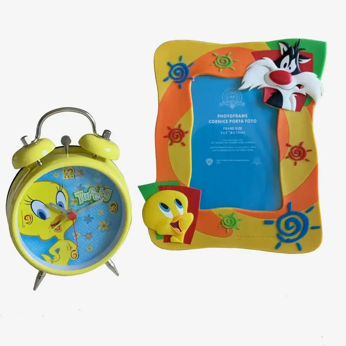 Re veil looney tunes tweety_6851. DIAYTAR SENEGAL - Votre Plateforme Shopping de Confiance. Naviguez à travers nos rayons et choisissez des produits fiables qui répondent à vos besoins quotidiens.