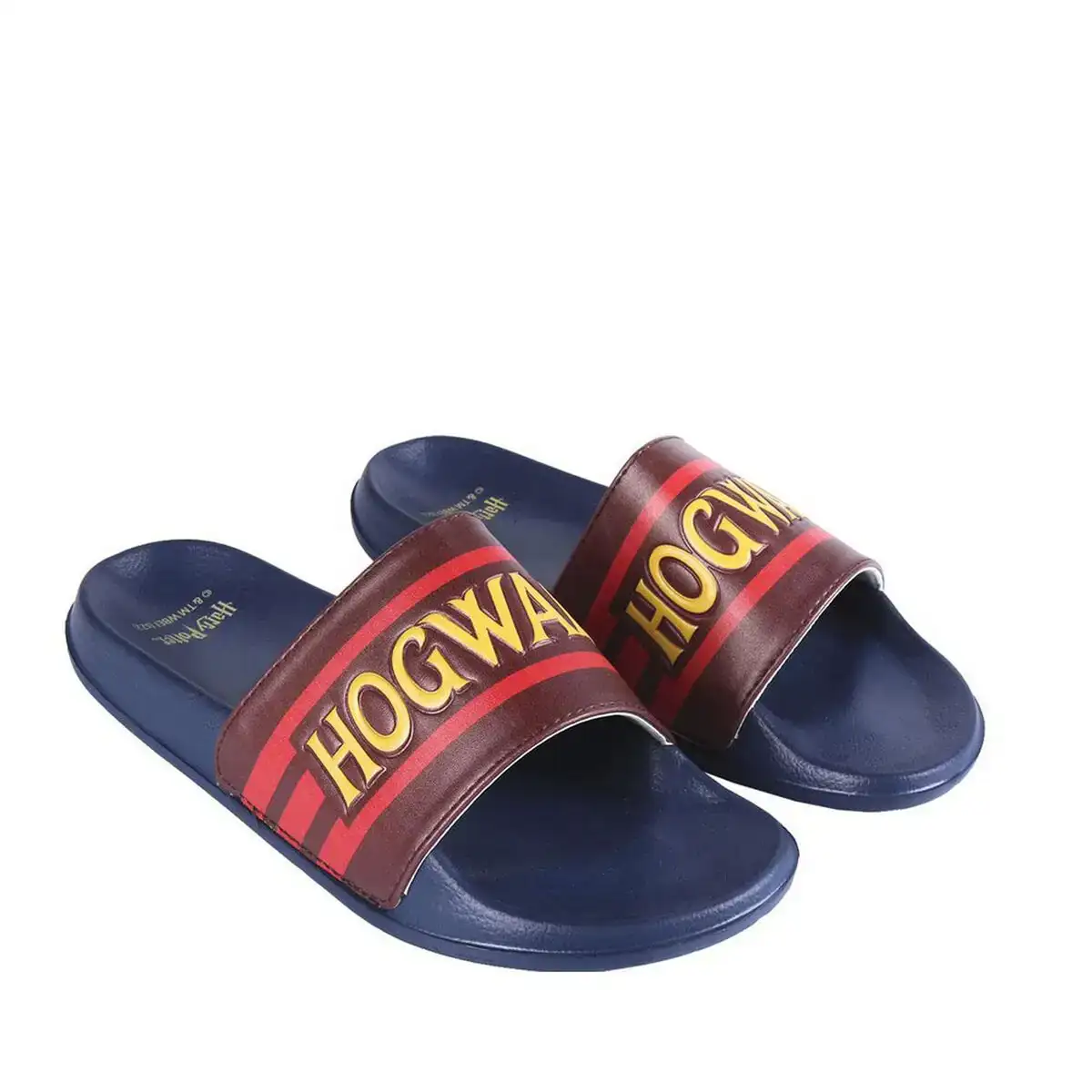 Tongs homme harry potter rouge_7613. DIAYTAR SENEGAL - Où le Shopping est un Plaisir Engagé. Parcourez notre catalogue et choisissez des produits qui respectent vos valeurs et vos attentes.