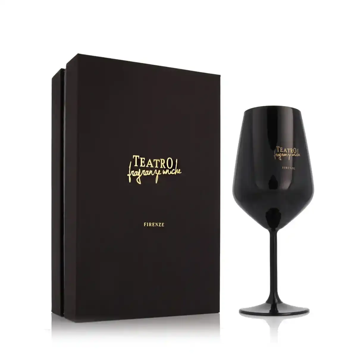 Bougie parfumee teatro fragranze black divine 380 g _1636. DIAYTAR SENEGAL - Votre Source d'Inspiration Shopping. Parcourez nos rayons et trouvez des articles qui vous inspirent, que ce soit pour votre style, votre maison ou votre vie quotidienne.
