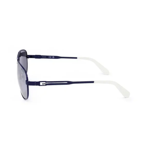 Lunettes de soleil femme guess gf5062_6112. Entrez dans l'Univers de DIAYTAR SENEGAL - Où Chaque Produit a son Éclat Unique. Explorez notre gamme variée et choisissez des articles qui illuminent votre quotidien.