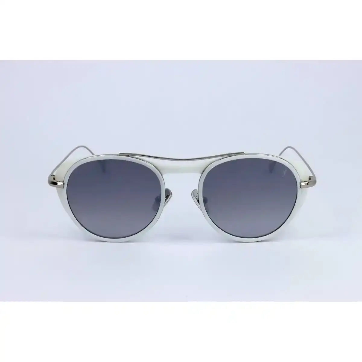 Lunettes de soleil unisexe eyepetizer marlon c l 1 17f_9590. DIAYTAR SENEGAL - Où la Mode et le Confort se Rencontrent. Plongez dans notre univers de produits et trouvez des articles qui vous habillent avec style et aisance.