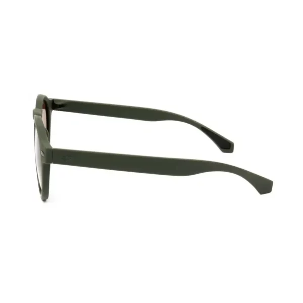 Lunettes de soleil unisexe lotto ls1015 vert fonce noir_1118. DIAYTAR SENEGAL - Votre Passage vers l'Exceptionnel. Naviguez à travers notre sélection minutieuse et découvrez des articles qui apportent une touche spéciale à chaque instant de votre vie.