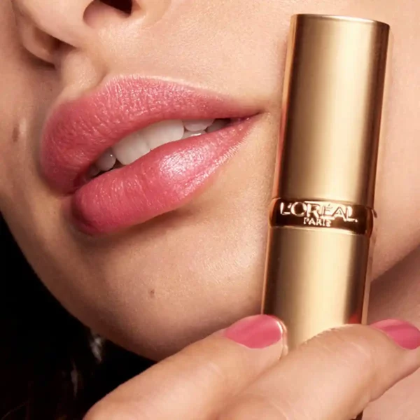 Rouge a levres l oreal make up color riche 236 organza 4 2 g _9619. DIAYTAR SENEGAL - Où Choisir Devient une Expression de Soi. Découvrez notre boutique en ligne et trouvez des articles qui révèlent votre personnalité et votre style.