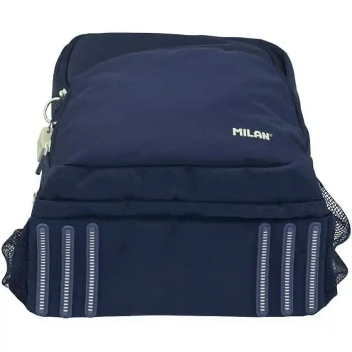 Cartable milan bleu marine 25 l _6021. DIAYTAR SENEGAL - Votre Portail vers l'Extraordinaire. Parcourez nos collections et découvrez des produits qui vous emmènent au-delà de l'ordinaire, créant une expérience de shopping mémorable.