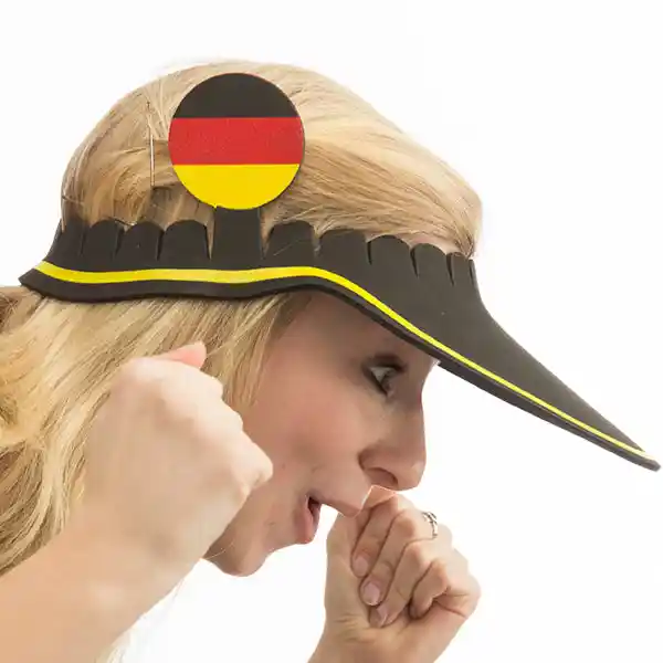 Visiere drapeau allemand_3822. Entrez dans l'Univers de DIAYTAR SENEGAL - Où Chaque Produit a sa Place. Explorez nos rayons virtuels et choisissez des articles qui s'intègrent parfaitement à votre style de vie.