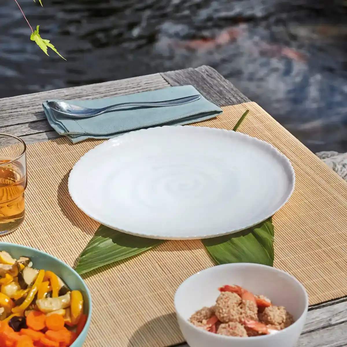 Assiette plate luminarc ammonite verre blanc o 26 cm 24 unites _4077. DIAYTAR SENEGAL - Votre Destination Shopping Incontournable. Parcourez nos rayons virtuels et trouvez des articles qui répondent à tous vos besoins, du quotidien à l'exceptionnel.