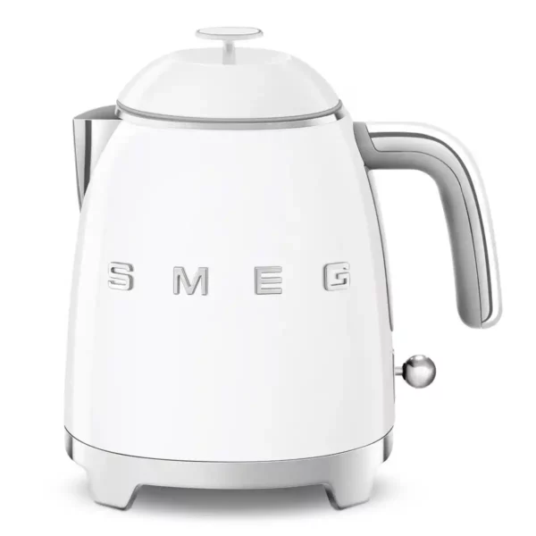 Bouilloire smeg inox blanc 1400 w 800 ml_9207. DIAYTAR SENEGAL - Votre Passage vers l'Exceptionnel. Naviguez à travers notre sélection minutieuse et découvrez des articles qui apportent une touche spéciale à chaque instant de votre vie.