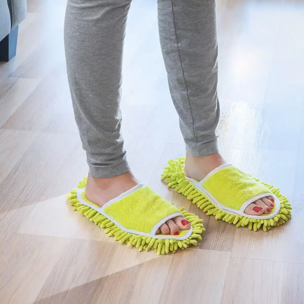 Chaussons vadrouille seche mop go innovagoods_8268. DIAYTAR SENEGAL - Votre Destination de Shopping Authentique au Sénégal. Plongez dans notre boutique en ligne pour découvrir des produits qui célèbrent la riche culture et l'artisanat du pays.