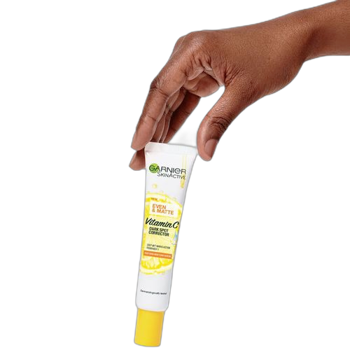 Garnier uniforme & mate correcteur points noirs / tâches garnier