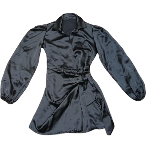 Robe noire en satin drapée taille 32